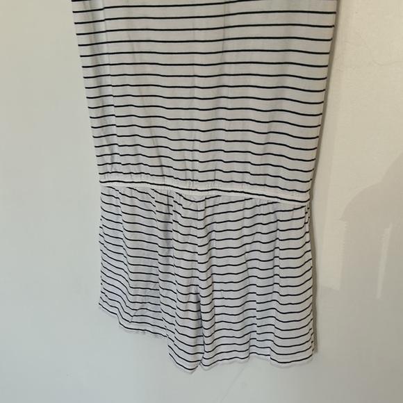 🎈3/$25🎈EUC J. Crew Black & White Striped Romper - Picture 7 of 7